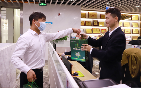 關(guān)愛(ài)員工生活活動(dòng)